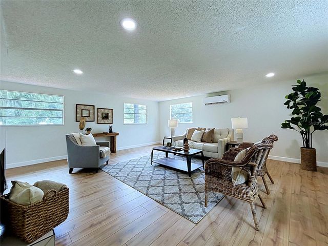 11008 BROWNING ROAD, Lithia, FL 33547