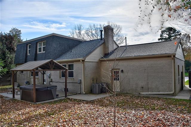 5304 Balfor DR, Virginia Beach, VA 23464