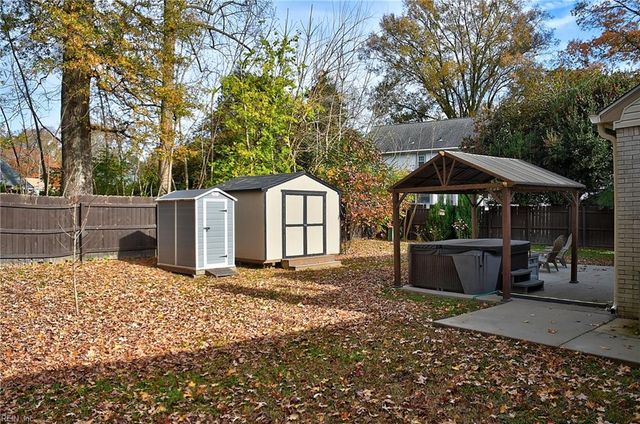 5304 Balfor DR, Virginia Beach, VA 23464