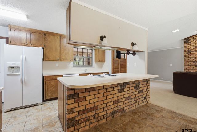 546 Woodside Drive, Hideaway, TX 75771