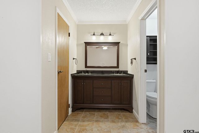 546 Woodside Drive, Hideaway, TX 75771