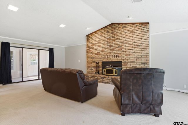 546 Woodside Drive, Hideaway, TX 75771