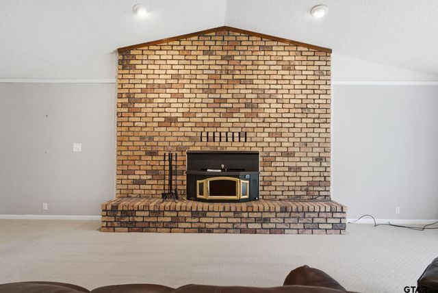 546 Woodside Drive, Hideaway, TX 75771
