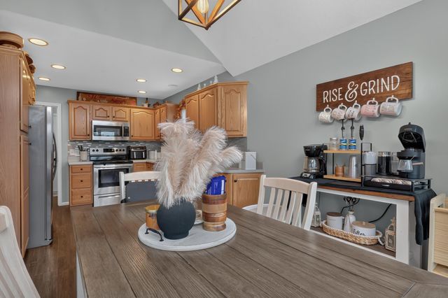 12432 Wandering Way, Fort Wayne, IN 46818