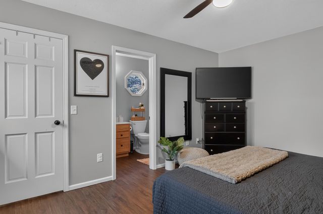12432 Wandering Way, Fort Wayne, IN 46818