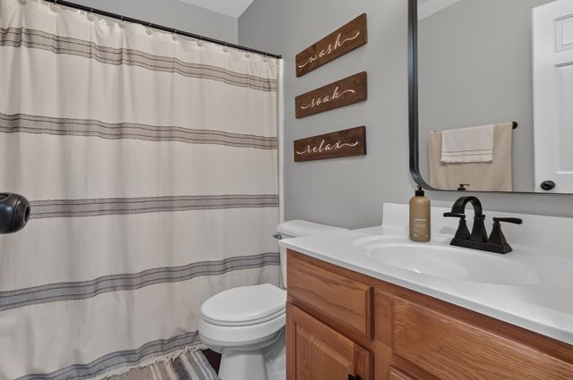 12432 Wandering Way, Fort Wayne, IN 46818