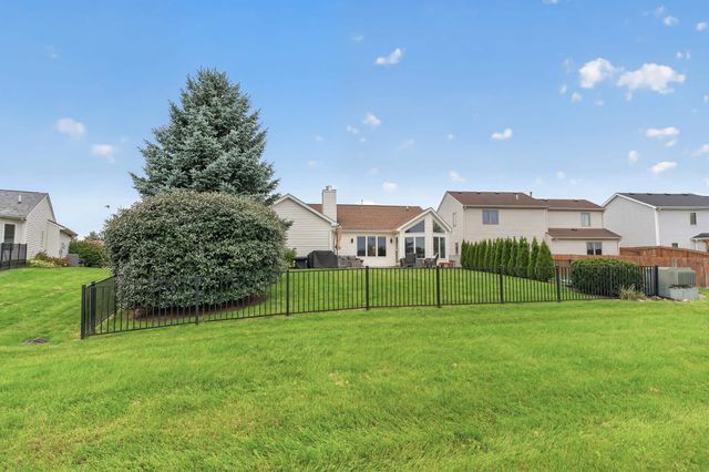 12432 Wandering Way, Fort Wayne, IN 46818
