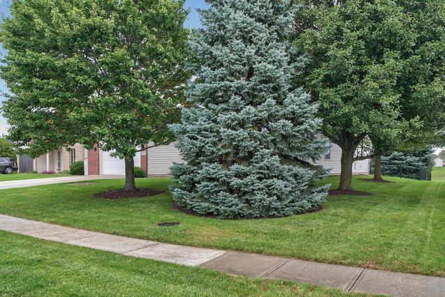 12432 Wandering Way, Fort Wayne, IN 46818