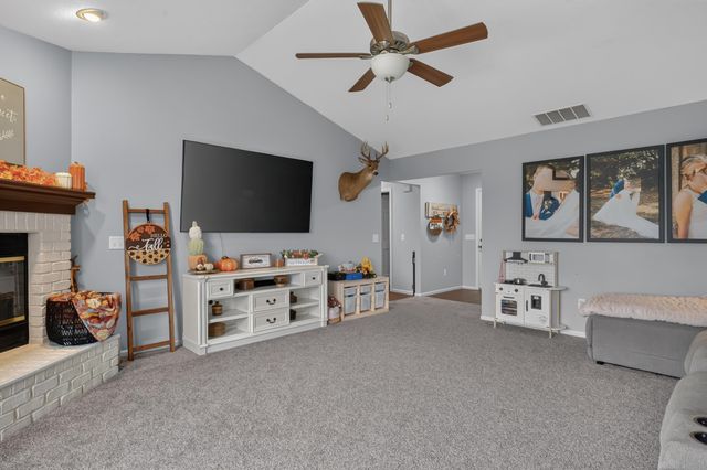 12432 Wandering Way, Fort Wayne, IN 46818