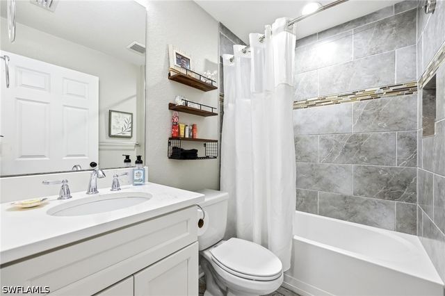 6104 Waterway Bay DR, Fort Myers, FL 33908