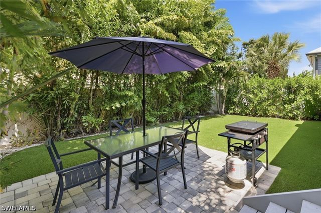 6104 Waterway Bay DR, Fort Myers, FL 33908