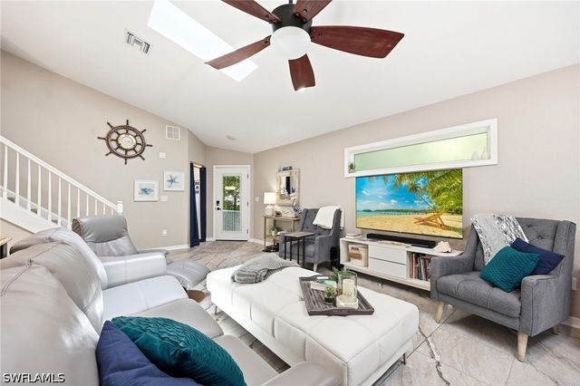 6104 Waterway Bay DR, Fort Myers, FL 33908