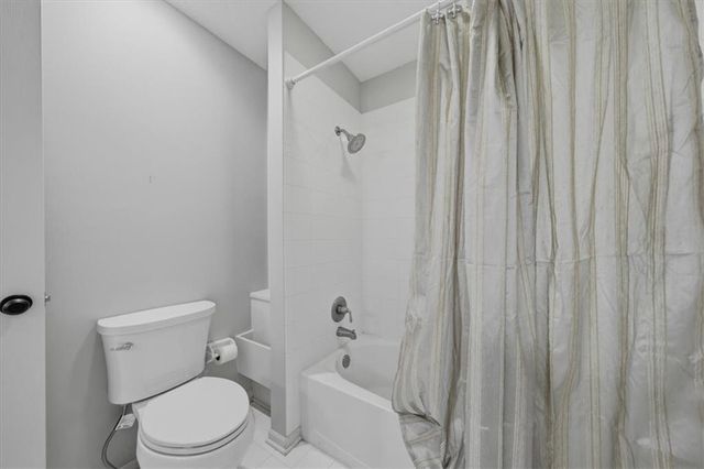 5709 W 147th Place, Overland Park, KS 66223