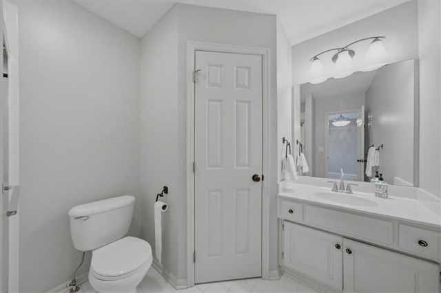 5709 W 147th Place, Overland Park, KS 66223
