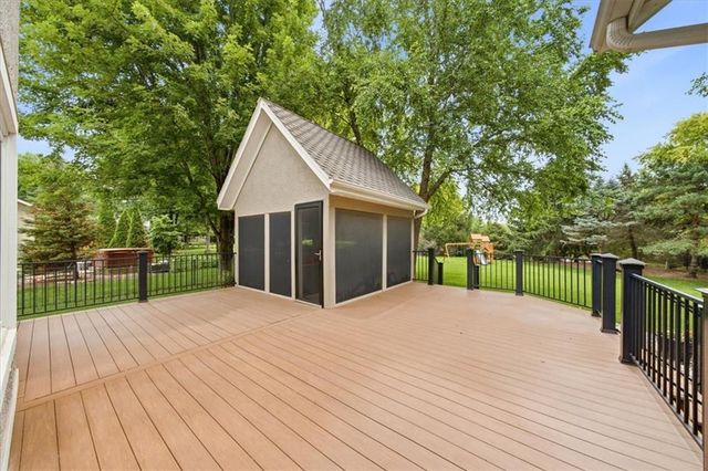5709 W 147th Place, Overland Park, KS 66223