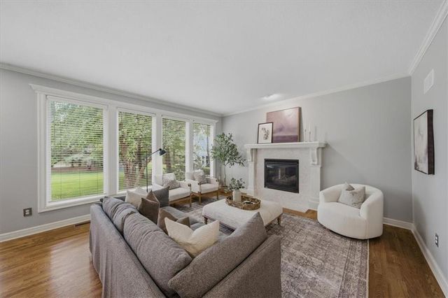 5709 W 147th Place, Overland Park, KS 66223