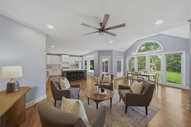 5709 W 147th Place, Overland Park, KS 66223