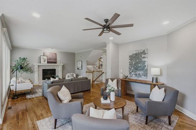 5709 W 147th Place, Overland Park, KS 66223