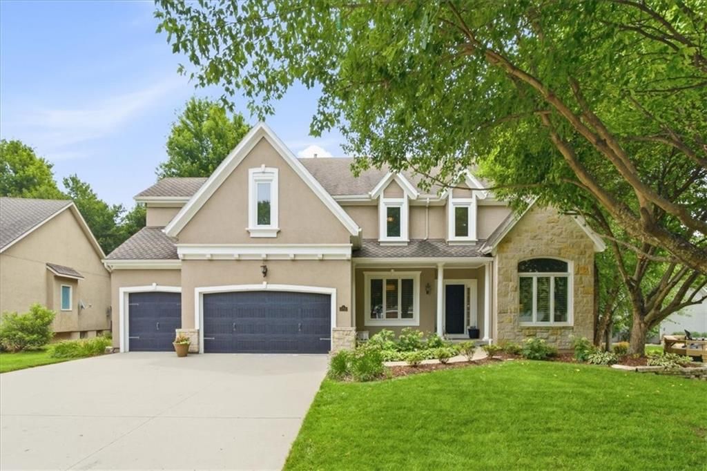 5709 W 147th Place, Overland Park, KS 66223