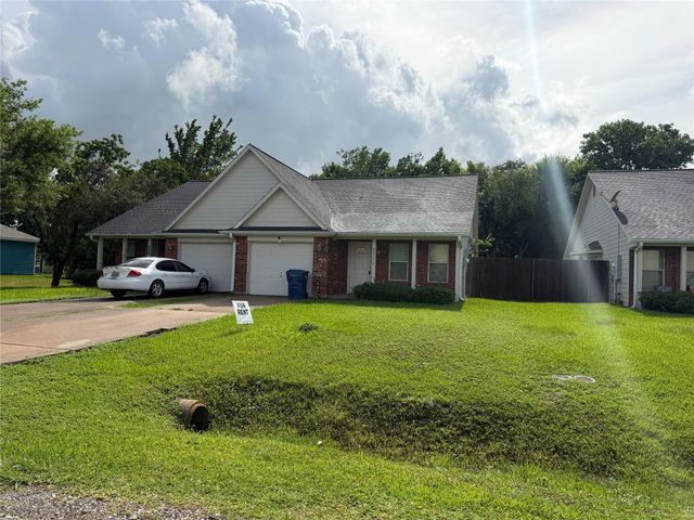 2311 24th Street N, Texas City, TX 77590