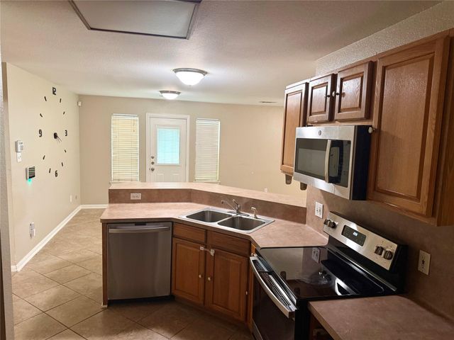 2311 24th Street N, Texas City, TX 77590