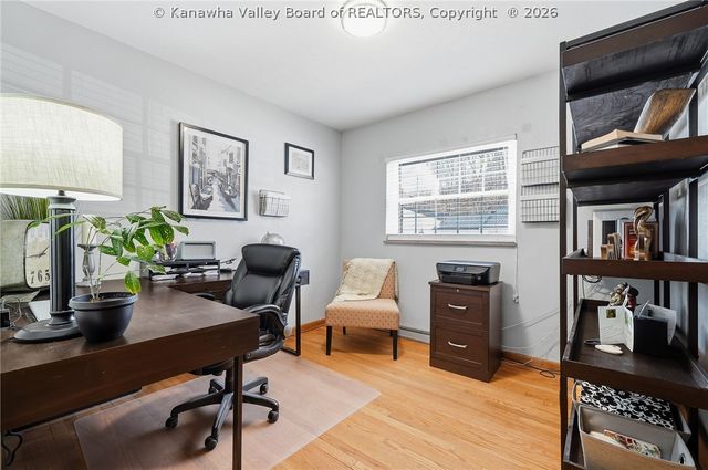 877 Valley Pike Drive, St Albans, WV 25177