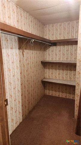 2105 E North Street, Victoria, TX 77901