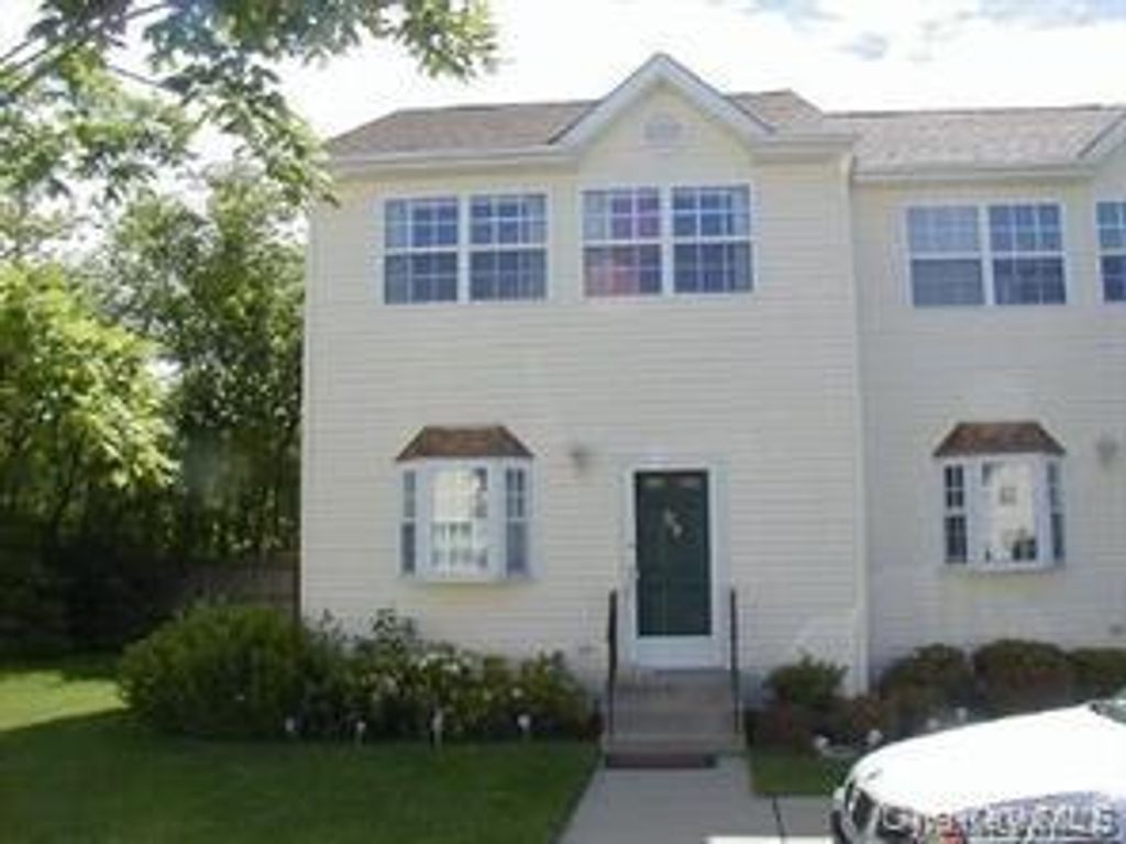 1027 JERUSALEM Avenue 123, Uniondale, NY 11553