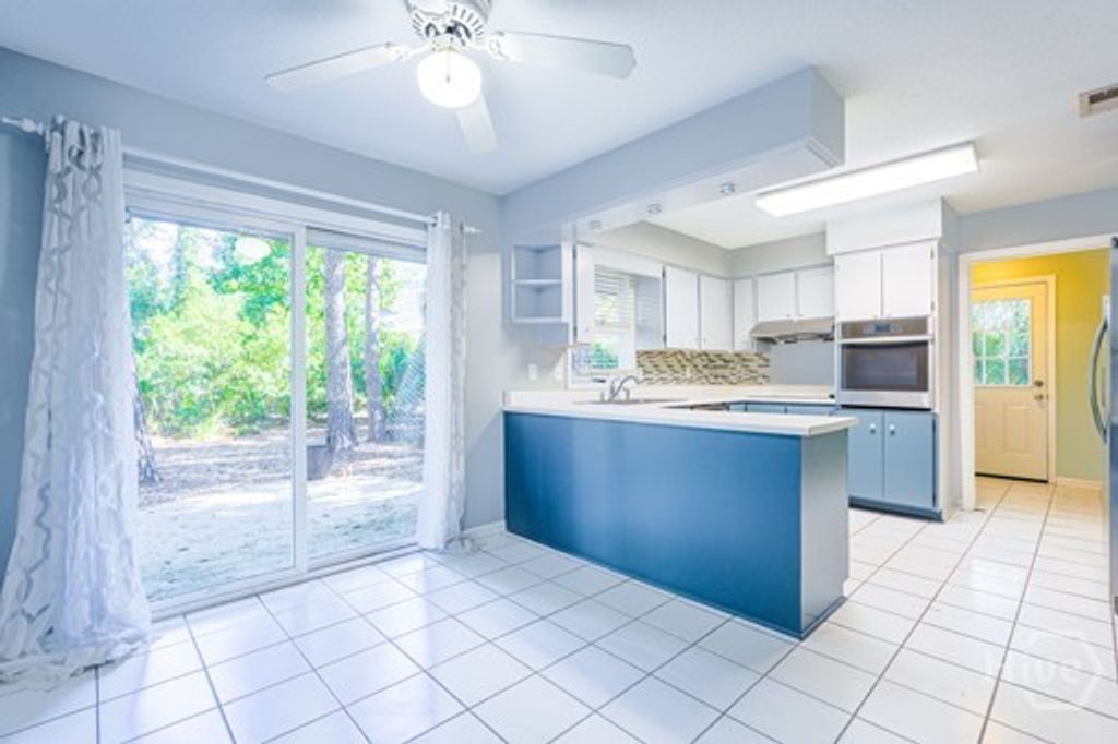 Image 10 of property listing at 20 Wesley Crossing, Savannah, GA 31411