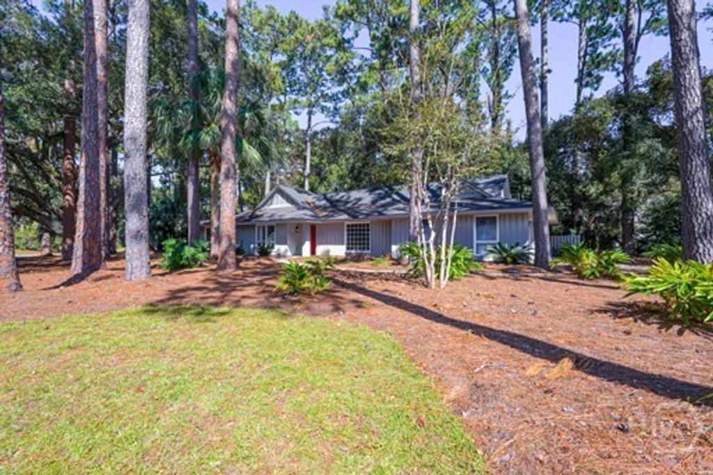 Image 3 of property listing at 20 Wesley Crossing, Savannah, GA 31411