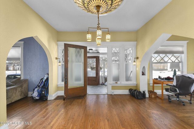 5 Birckhead Place, Toledo, OH 43608