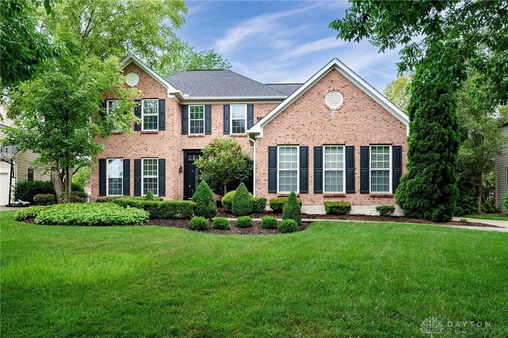 1582 Gatekeeper Way, Centerville, OH 45458