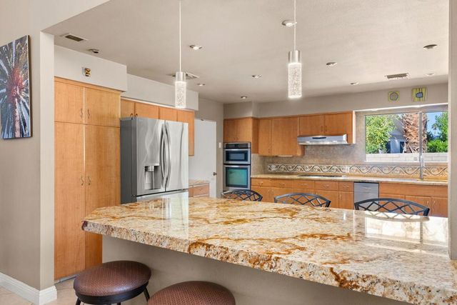 19 Lincoln Place, Rancho Mirage, CA 92270