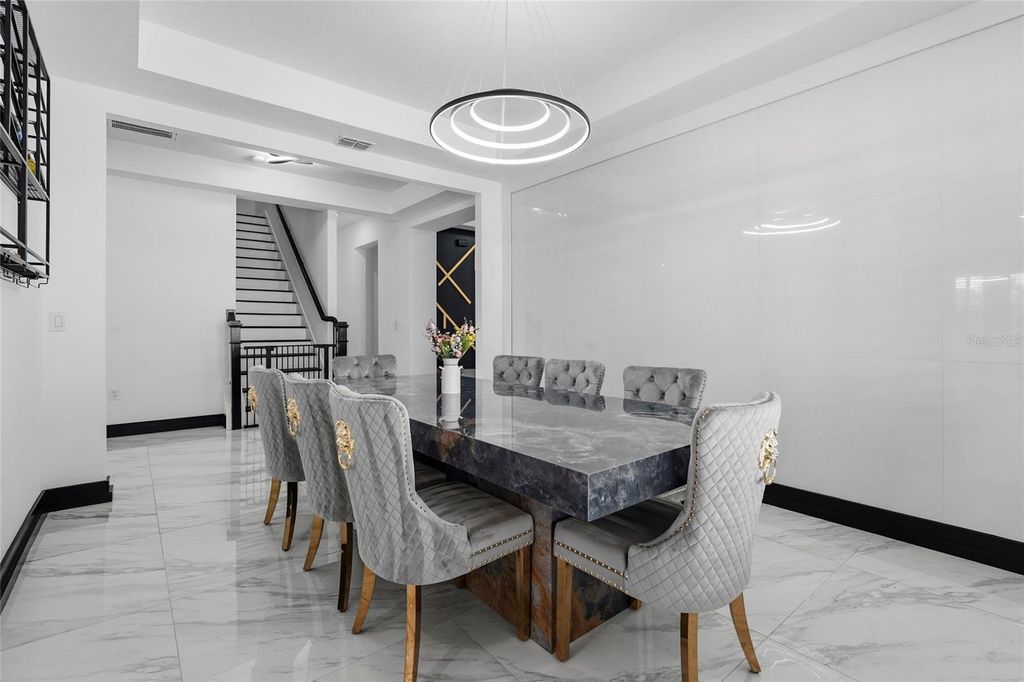 Image 17 of property listing at 7208 GREAT EGRET BOULEVARD, Sarasota, FL 34241