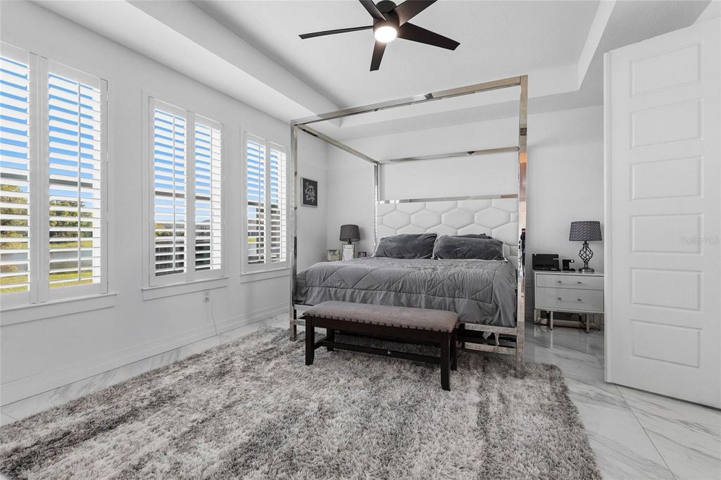 Image 18 of property listing at 7208 GREAT EGRET BOULEVARD, Sarasota, FL 34241