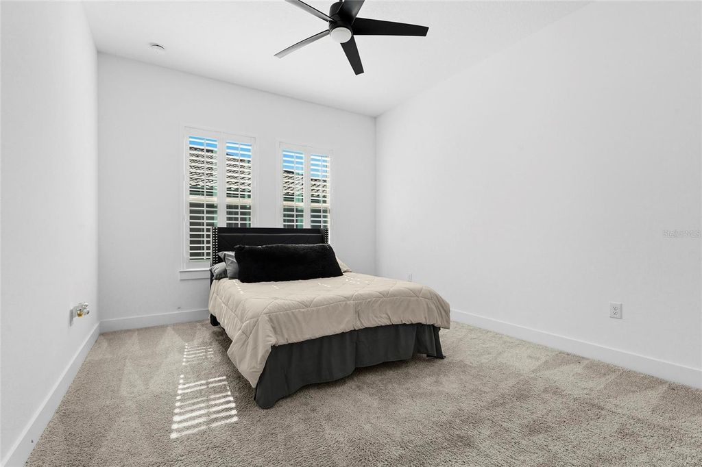 Image 30 of property listing at 7208 GREAT EGRET BOULEVARD, Sarasota, FL 34241