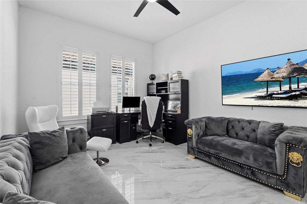 Image 32 of property listing at 7208 GREAT EGRET BOULEVARD, Sarasota, FL 34241