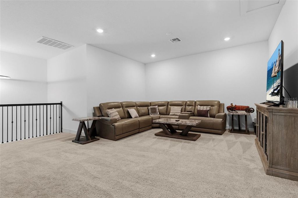 Image 37 of property listing at 7208 GREAT EGRET BOULEVARD, Sarasota, FL 34241