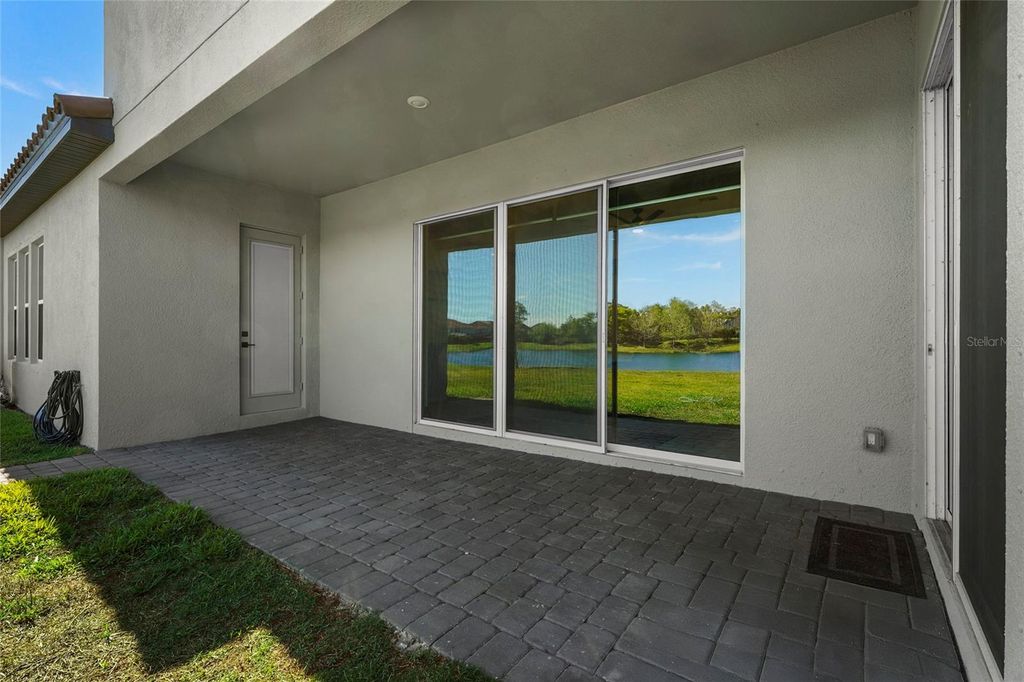 Image 44 of property listing at 7208 GREAT EGRET BOULEVARD, Sarasota, FL 34241