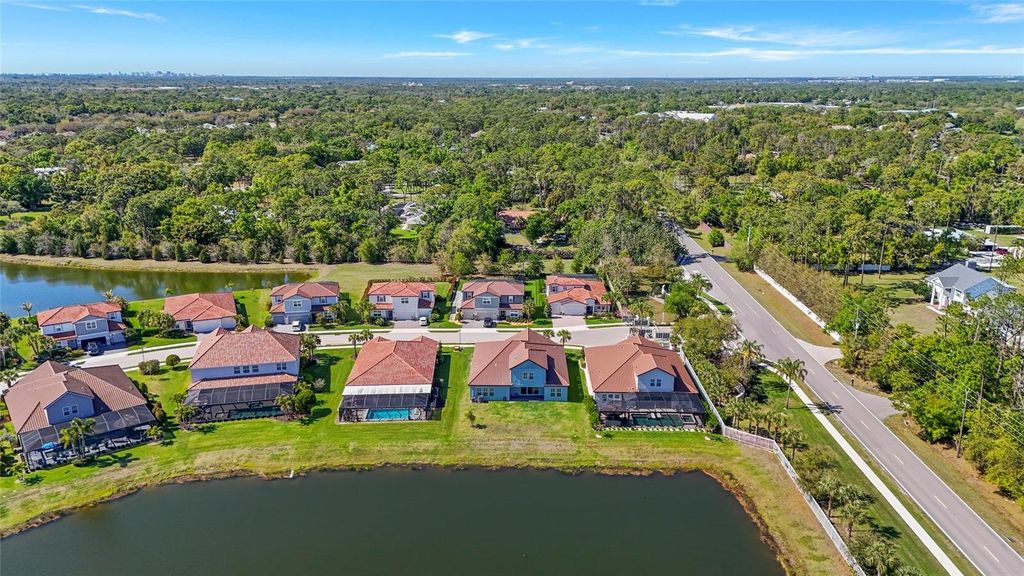 Image 52 of property listing at 7208 GREAT EGRET BOULEVARD, Sarasota, FL 34241