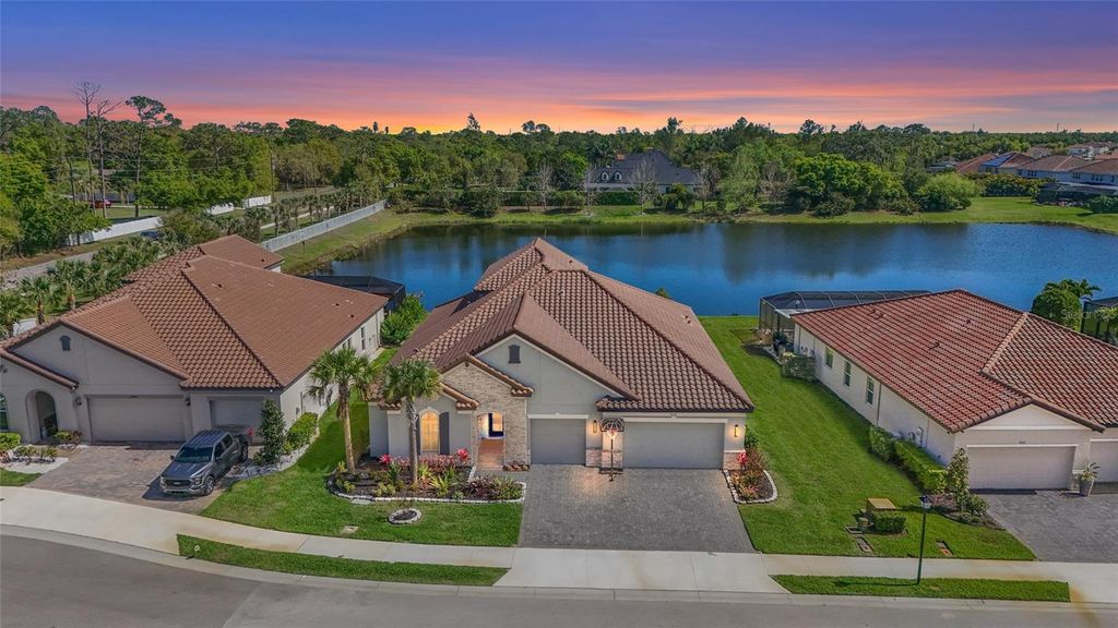 Image 54 of property listing at 7208 GREAT EGRET BOULEVARD, Sarasota, FL 34241