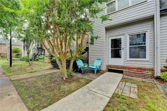 6700 Roswell Road 22B, Atlanta, GA 30328