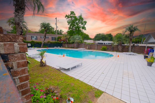 874 Colony Drive B23, Charleston, SC 29407