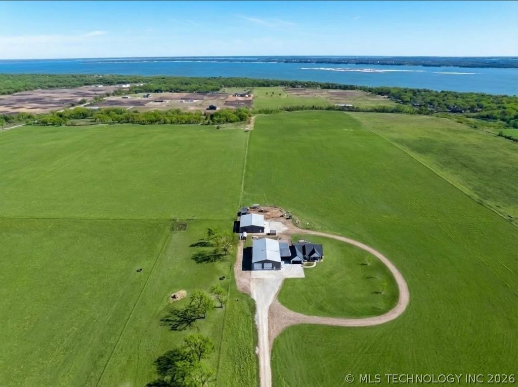 2724 Lark Road, Kingston, OK 73439