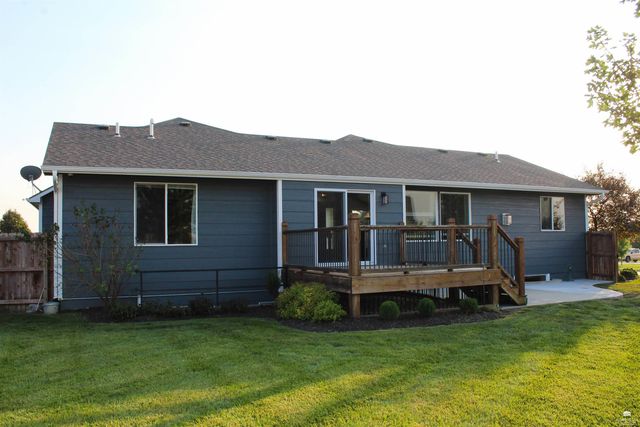 4436 Filaree Court, Manhattan, KS 66502