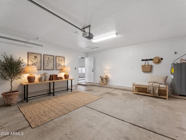 4327 E Siesta Lane, Phoenix, AZ 85050