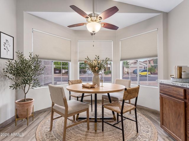 4327 E Siesta Lane, Phoenix, AZ 85050