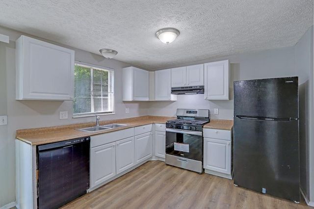 5295 Old Trail Circle, Stone Mountain, GA 30088