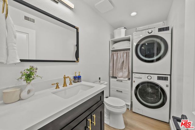 4425 Whitsett Avenue 214, Los Angeles, CA 91604