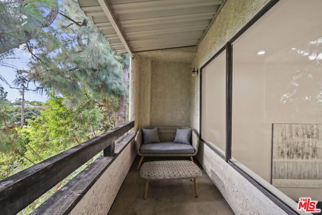 4425 Whitsett Avenue 214, Los Angeles, CA 91604